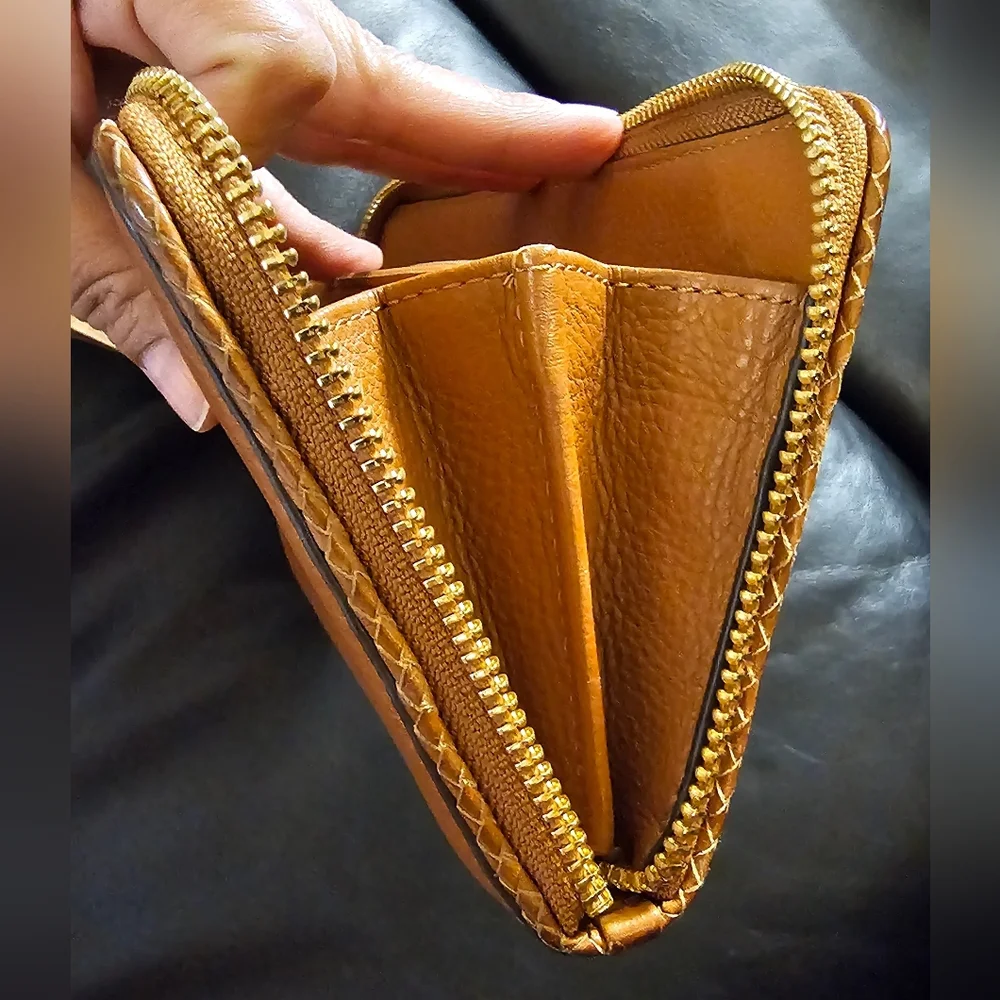 Tory Burch Tan Leather Long Wallet with Tassel EUC - Picture 13 of 16